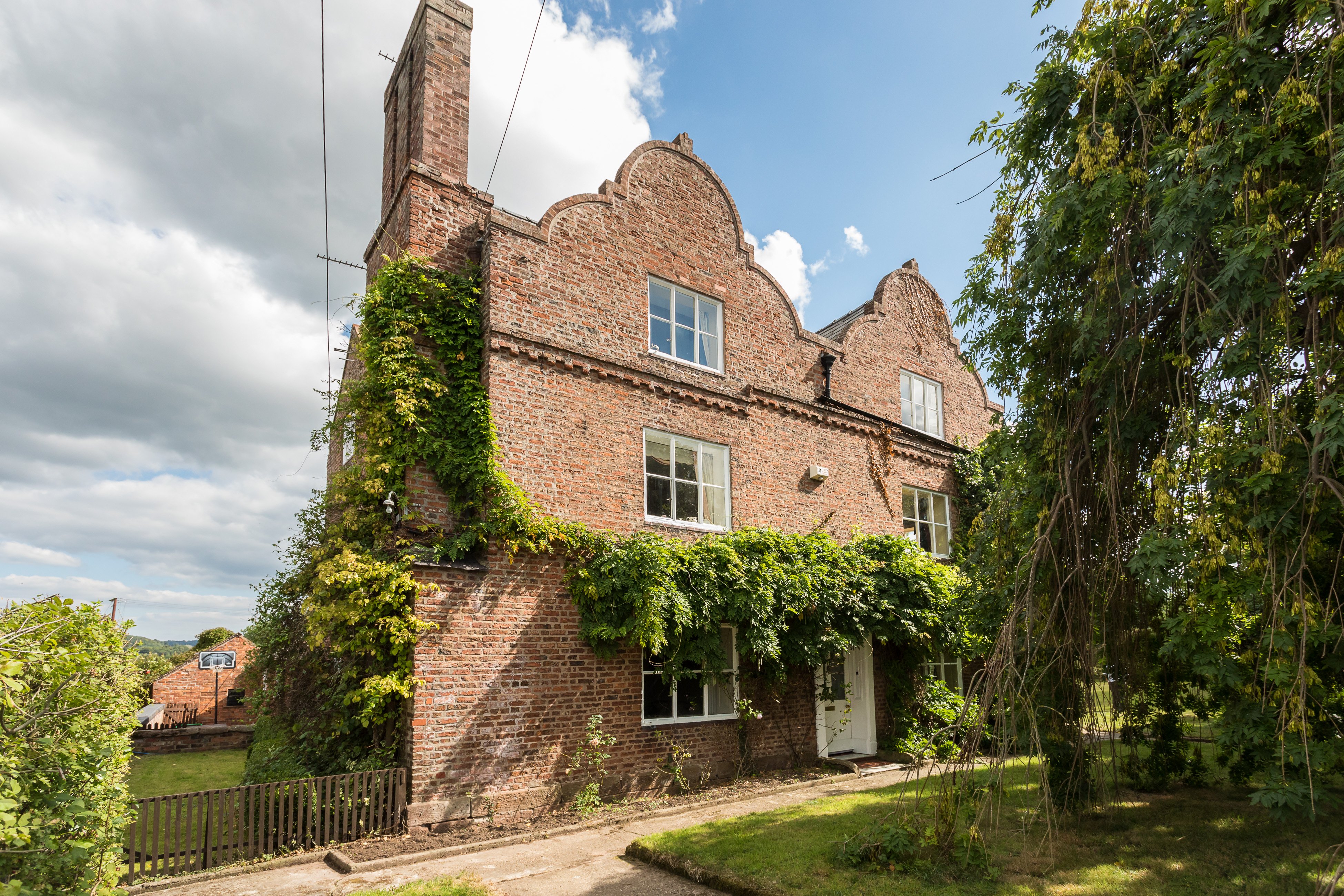 Our top properties to put a ‘Spring’ in your step Wright Marshall