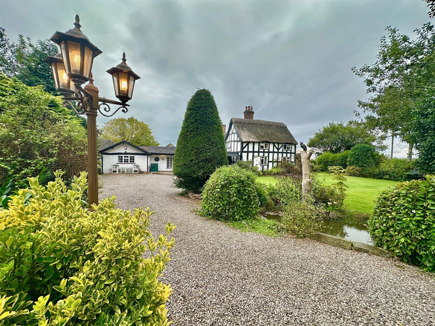 Cuckoo Cottage Image