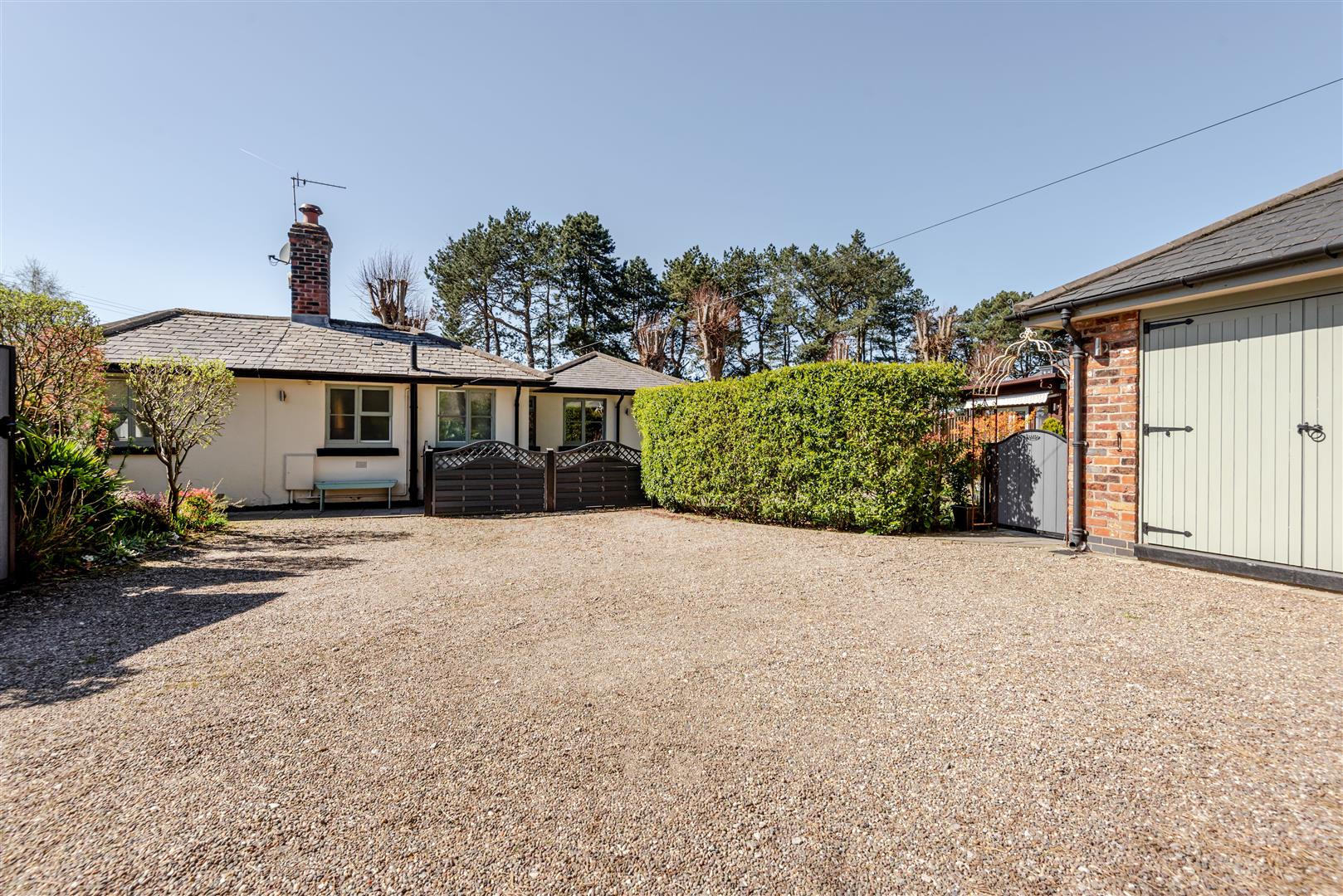 Toll Bar Cottage, 26 Image