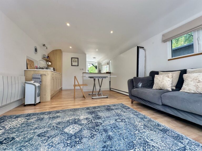 Property Image 80