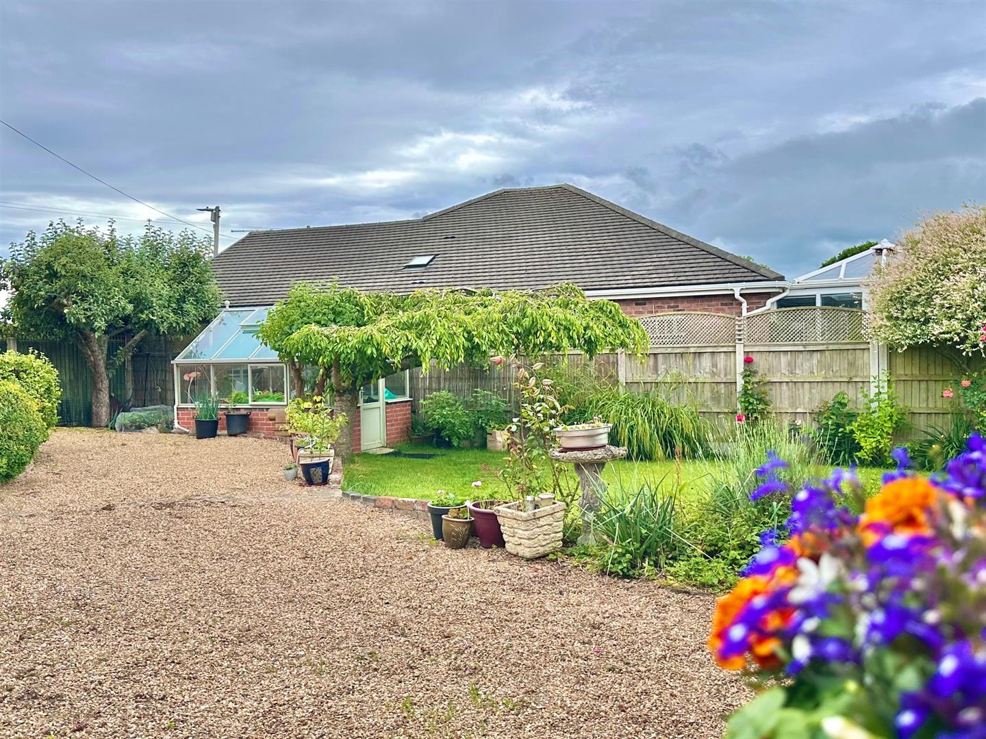 Property Image 101