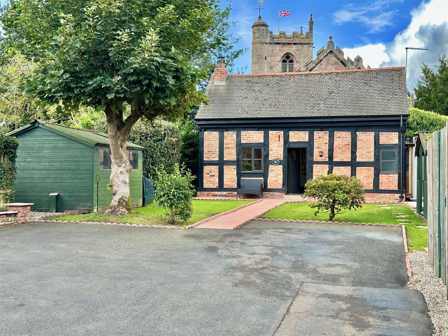 Churchside Cottage Image