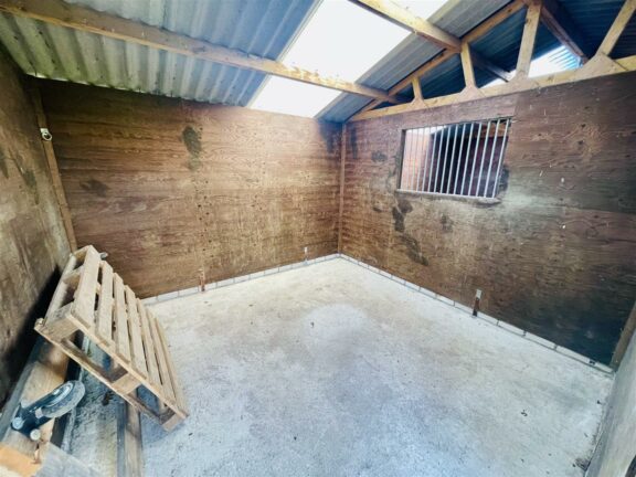 Foxley Brow Stables Image