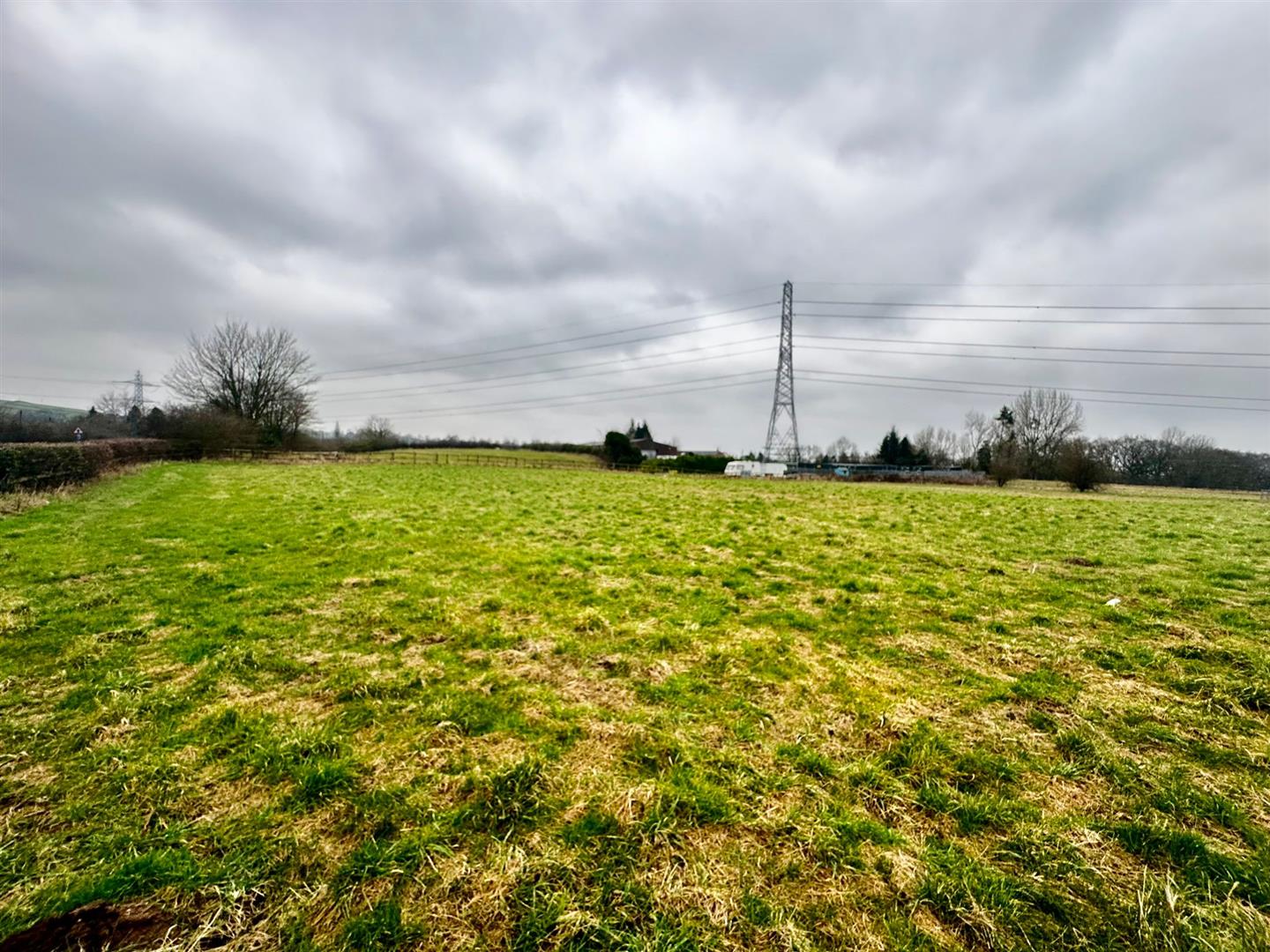 Land on the North side of Guests Slack Lane Image