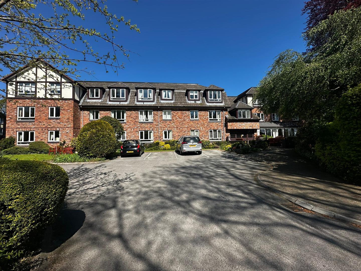 12, Beechwood Image