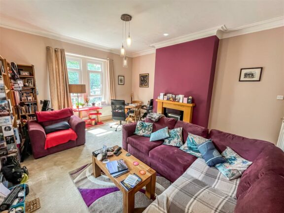 Flat 2 Cranbrook, 38 Image