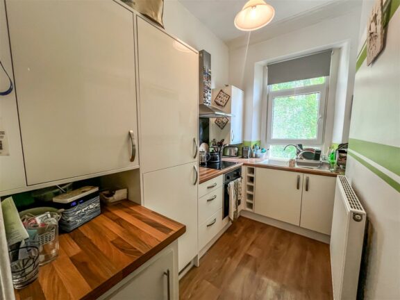 Flat 2 Cranbrook, 38 Image